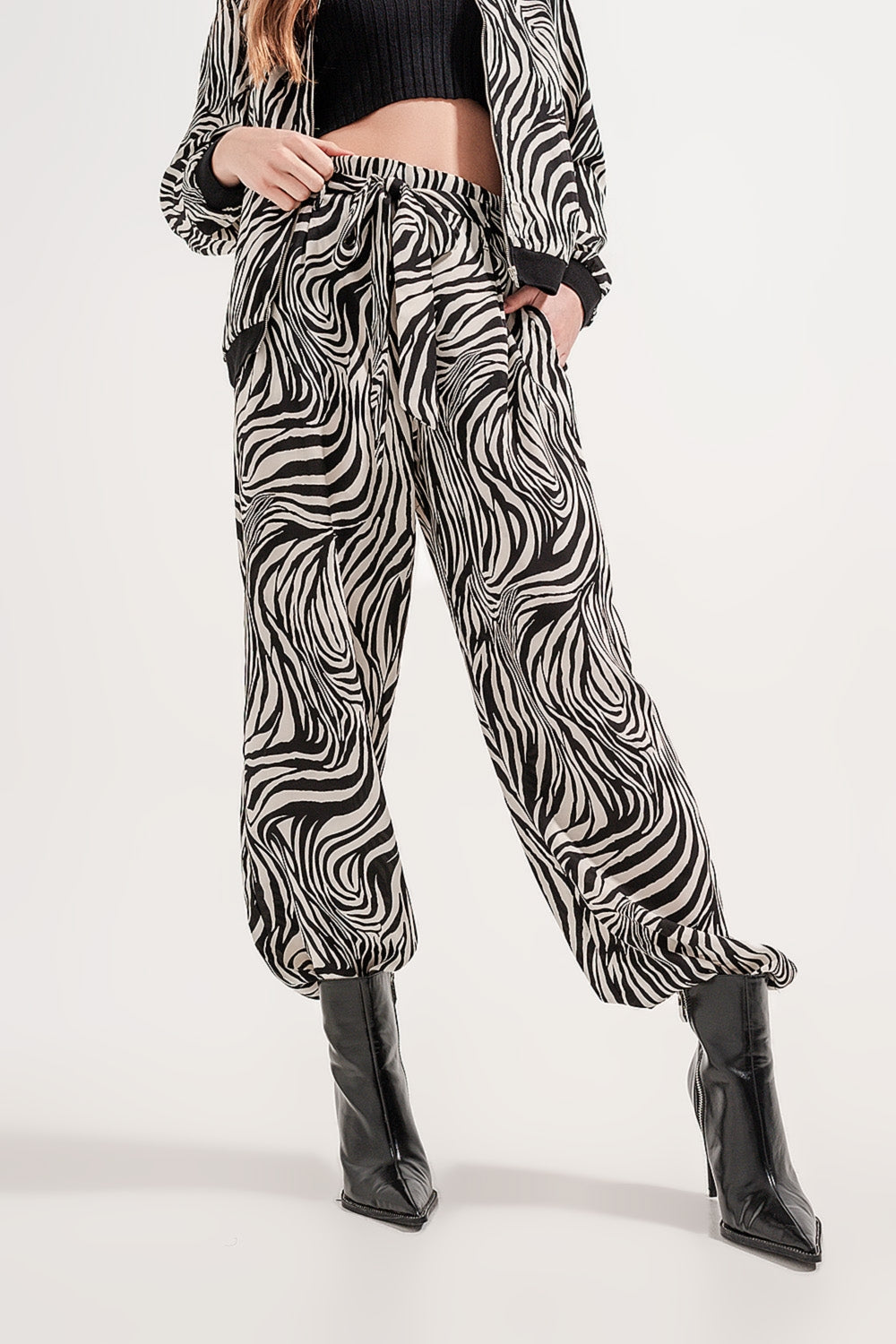 Wide leg trousers in zebra print - trousers