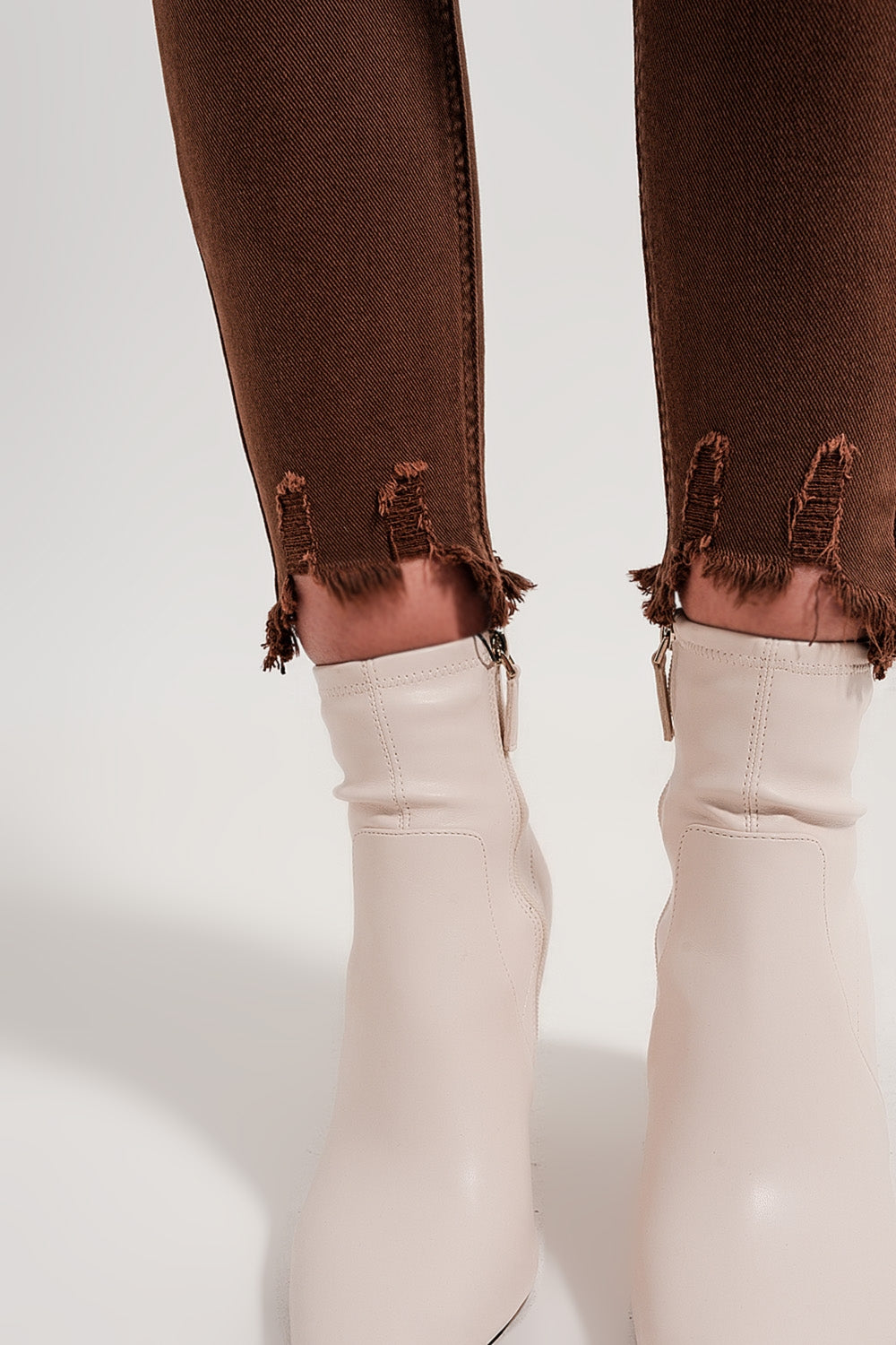 Raw hem skinny jeans in brown - Coloured Jeans