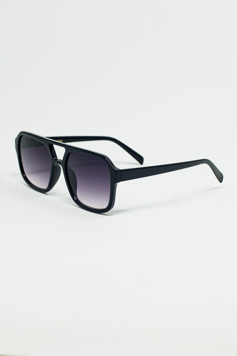 70's Aviator Sunglasses With Smoke Black Lense in Black -