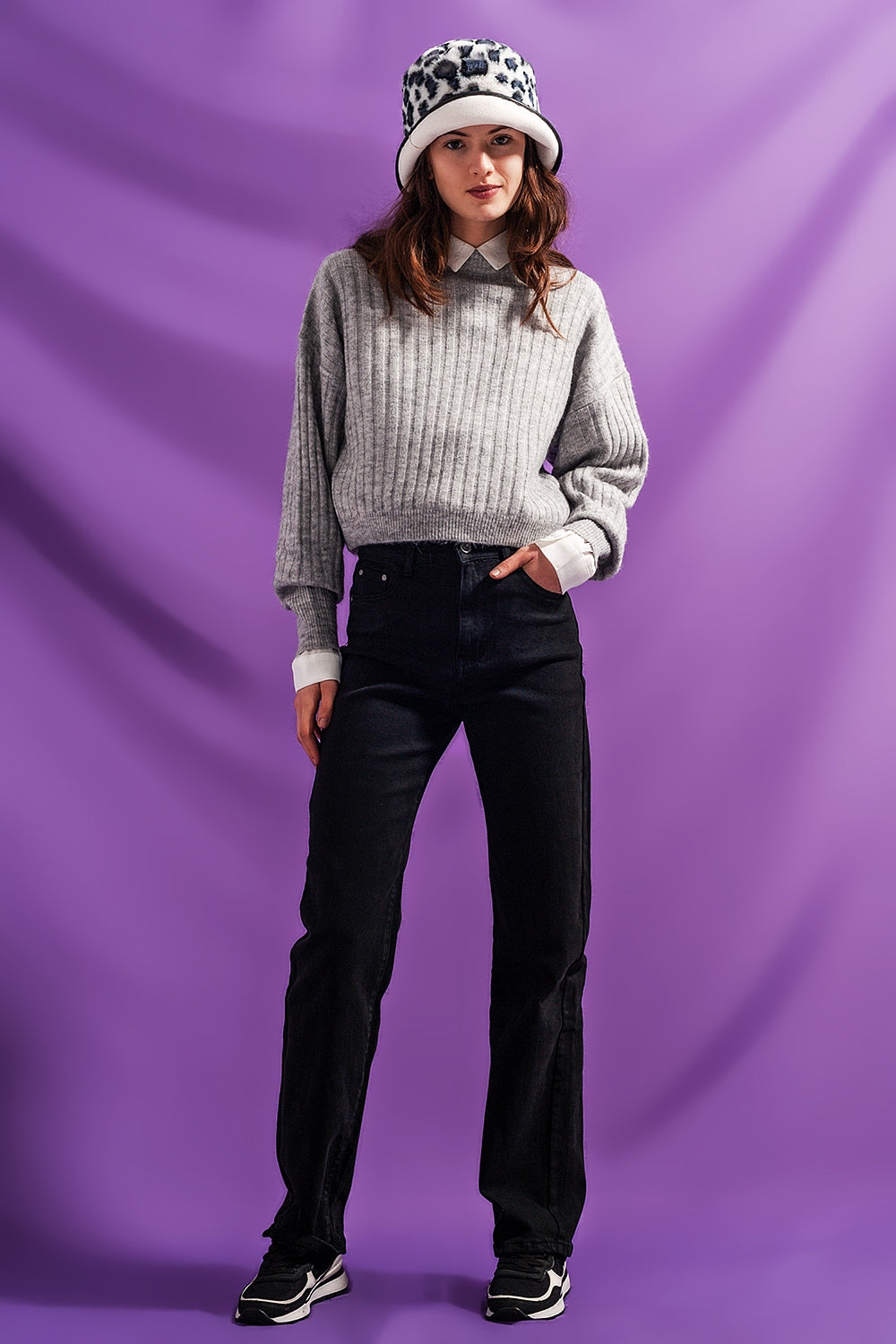 Loose straight leg jeans in washed black - Coloured Jeans