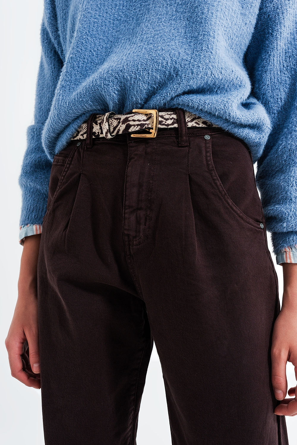 High rise jeans with pleat front in brown