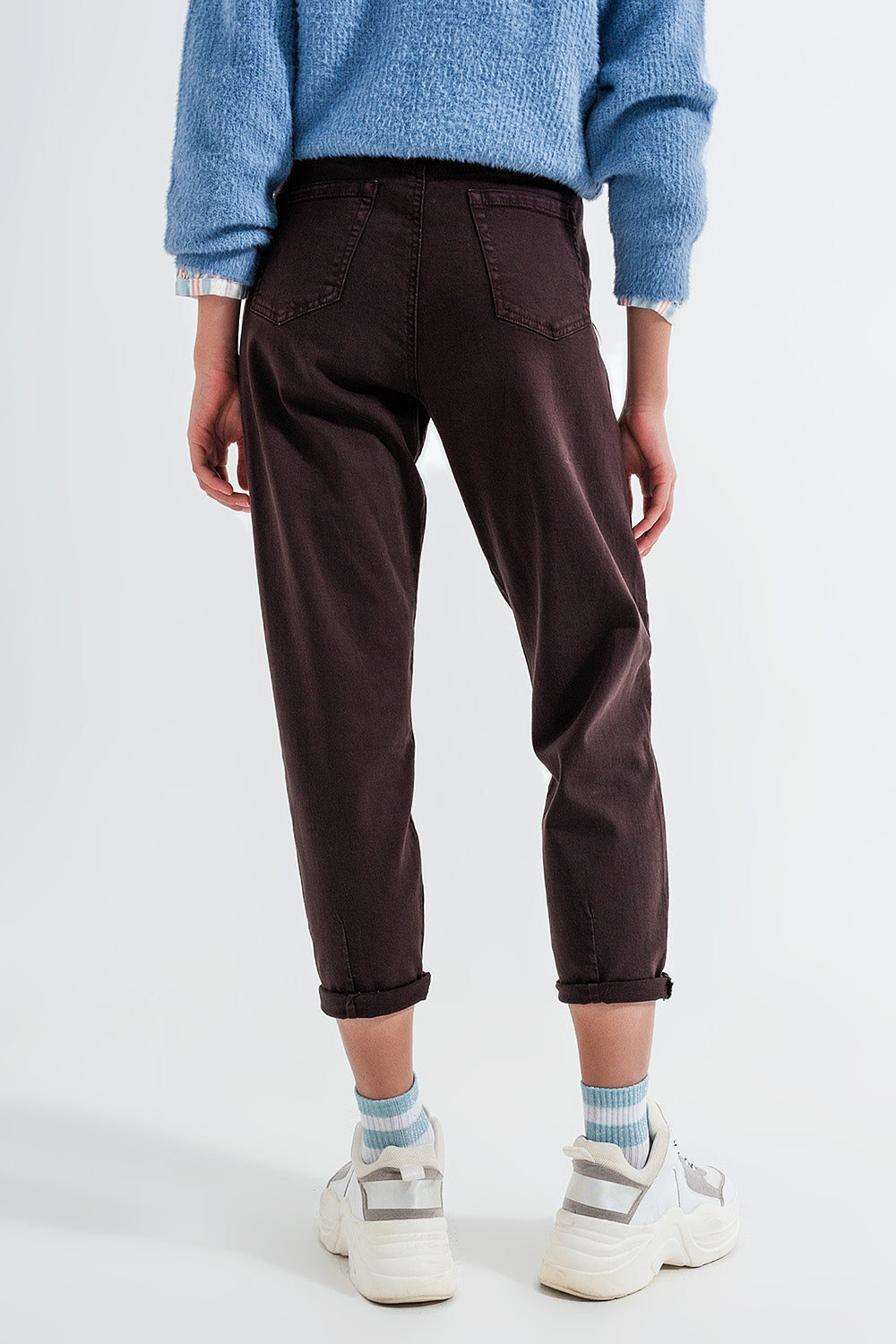 High rise jeans with pleat front in brown - Coloured Jeans