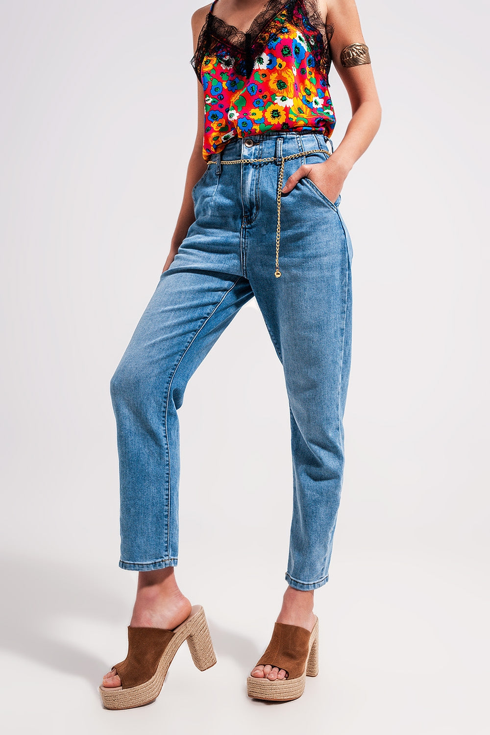 High rise straight leg belt detail jeans in light wash - Denim