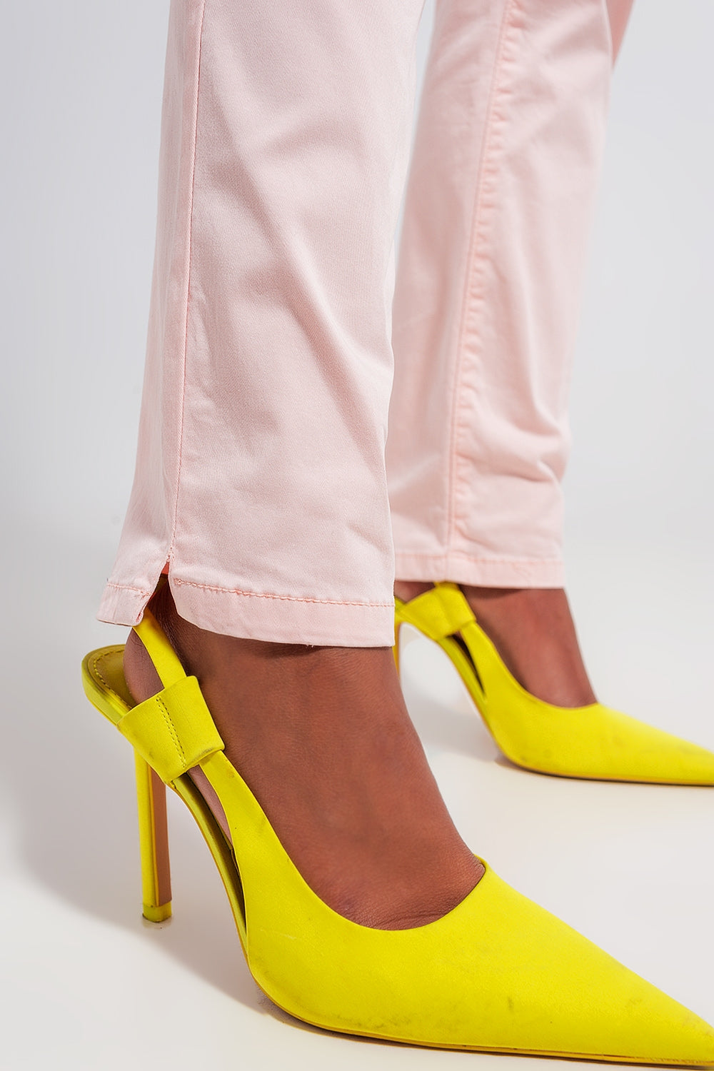 Hose aus Baumwollmix in gebrochenem rosa - Coloured Jeans