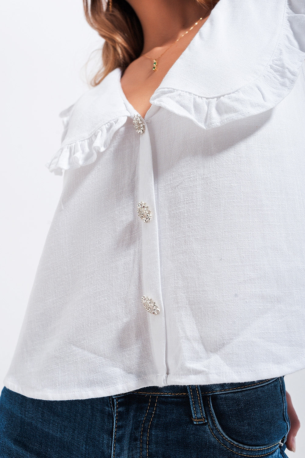 Crop top with bib collar in white - Shirts