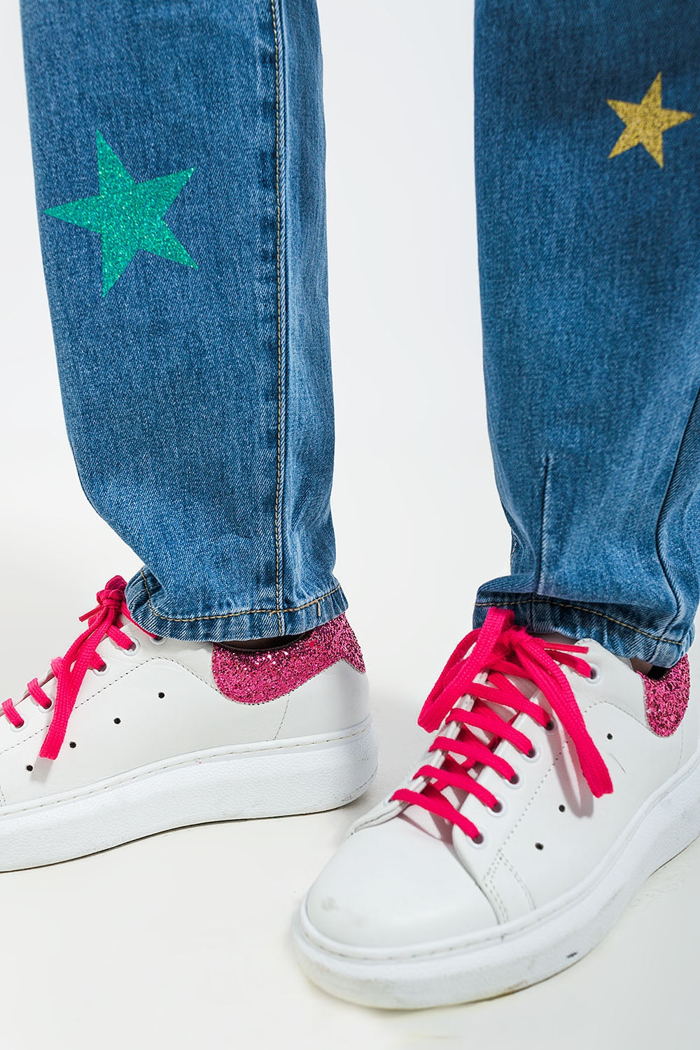 High waist slouch jean with pleat front with star print - Denim