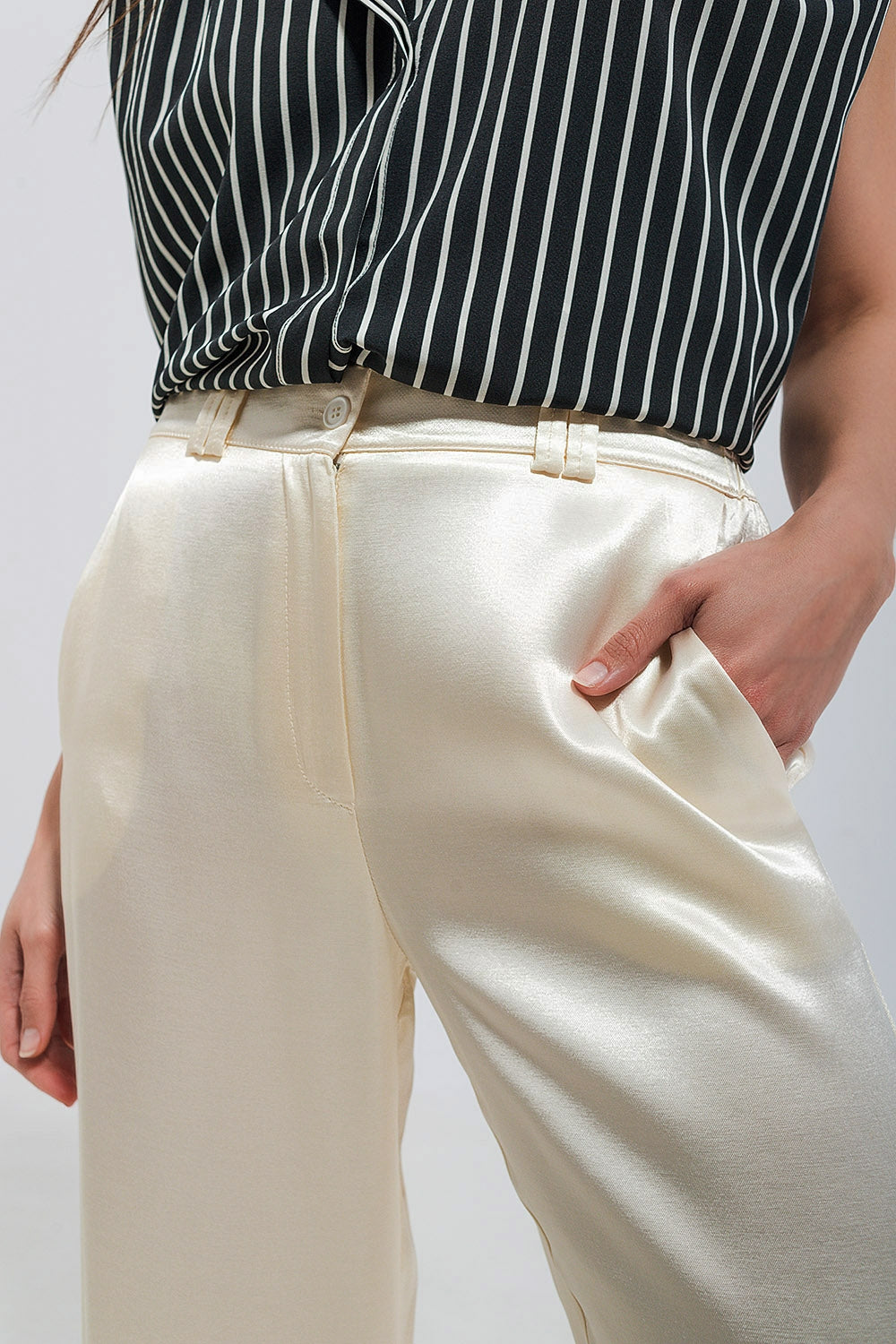 Satin wide leg suit Pants in cream - trousers