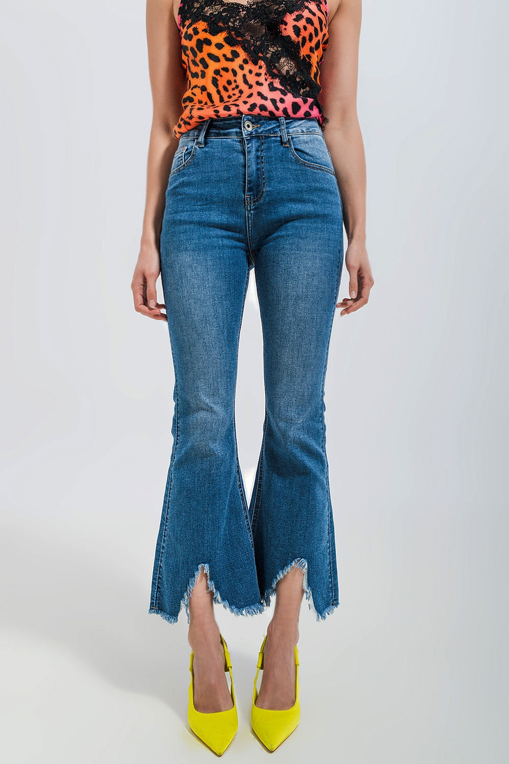 Cropped kickflare jeans in mid wash - Denim