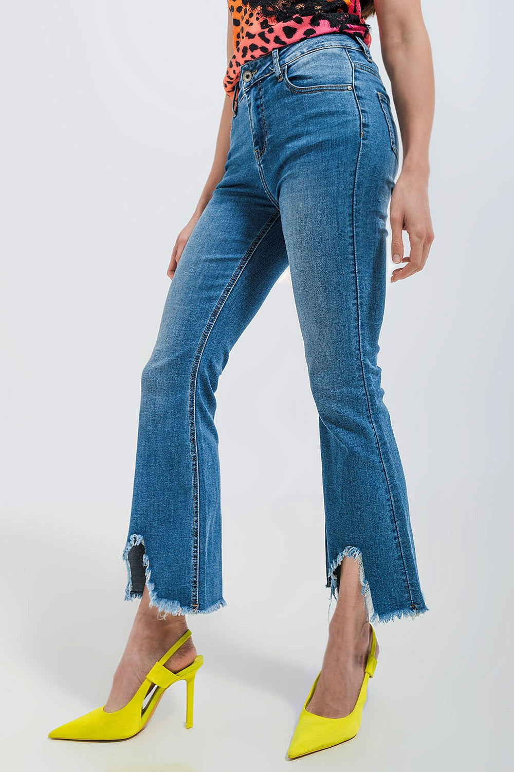 Cropped kickflare jeans in mid wash - Denim