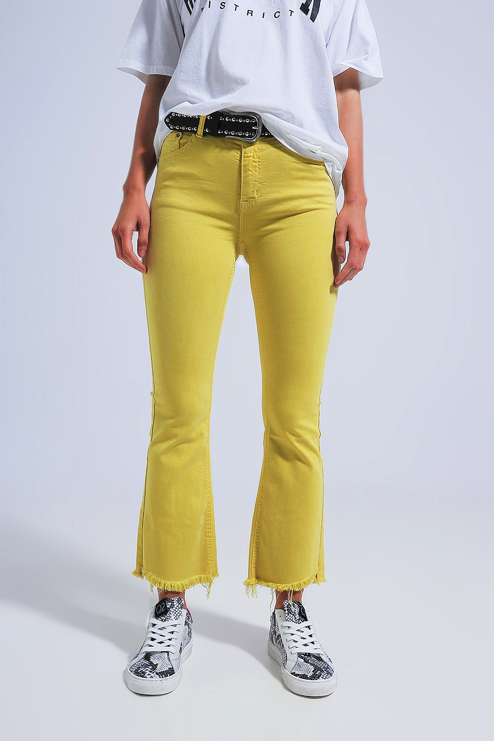 Straight Pants in yellow with wide ankles - Coloured Jeans