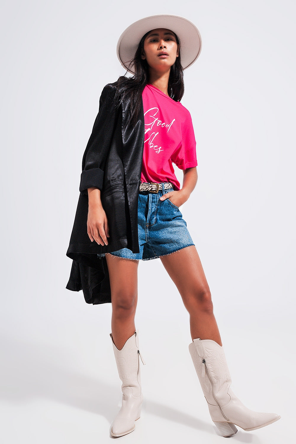 Good Vibes slogan tee in fuchsia - top