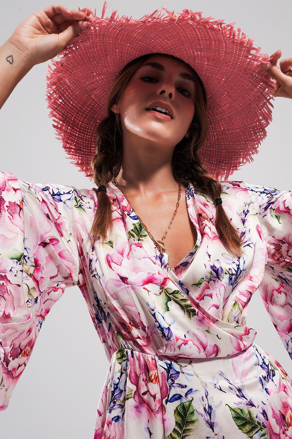Flutter sleeve maxi dress in pink floral print - dress