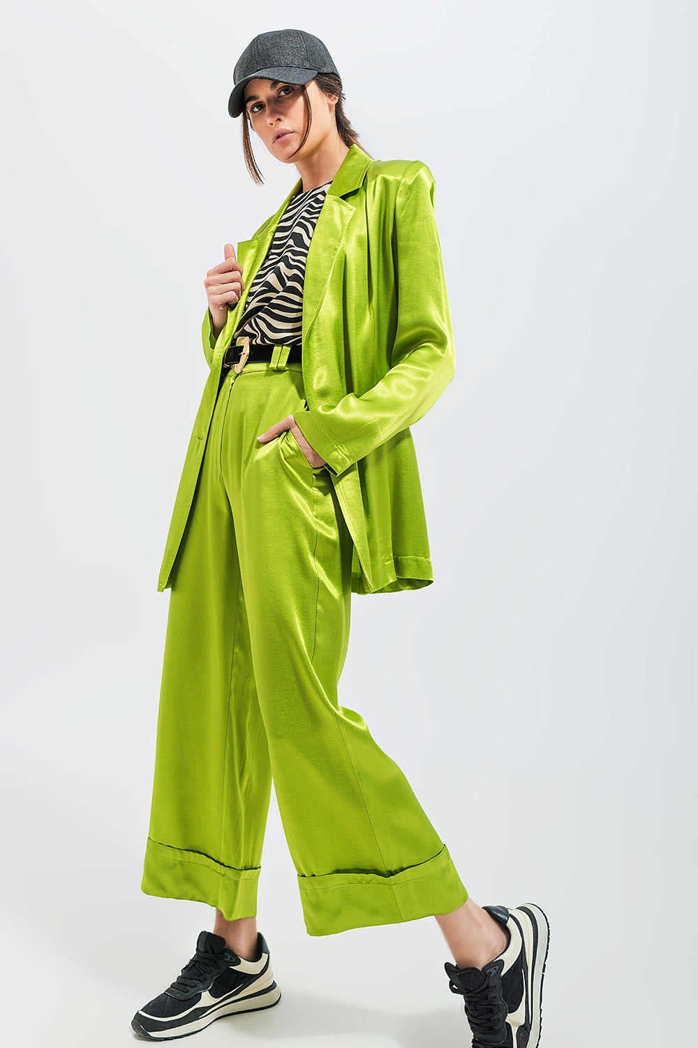 Satin wide leg suit Pants in green - trousers