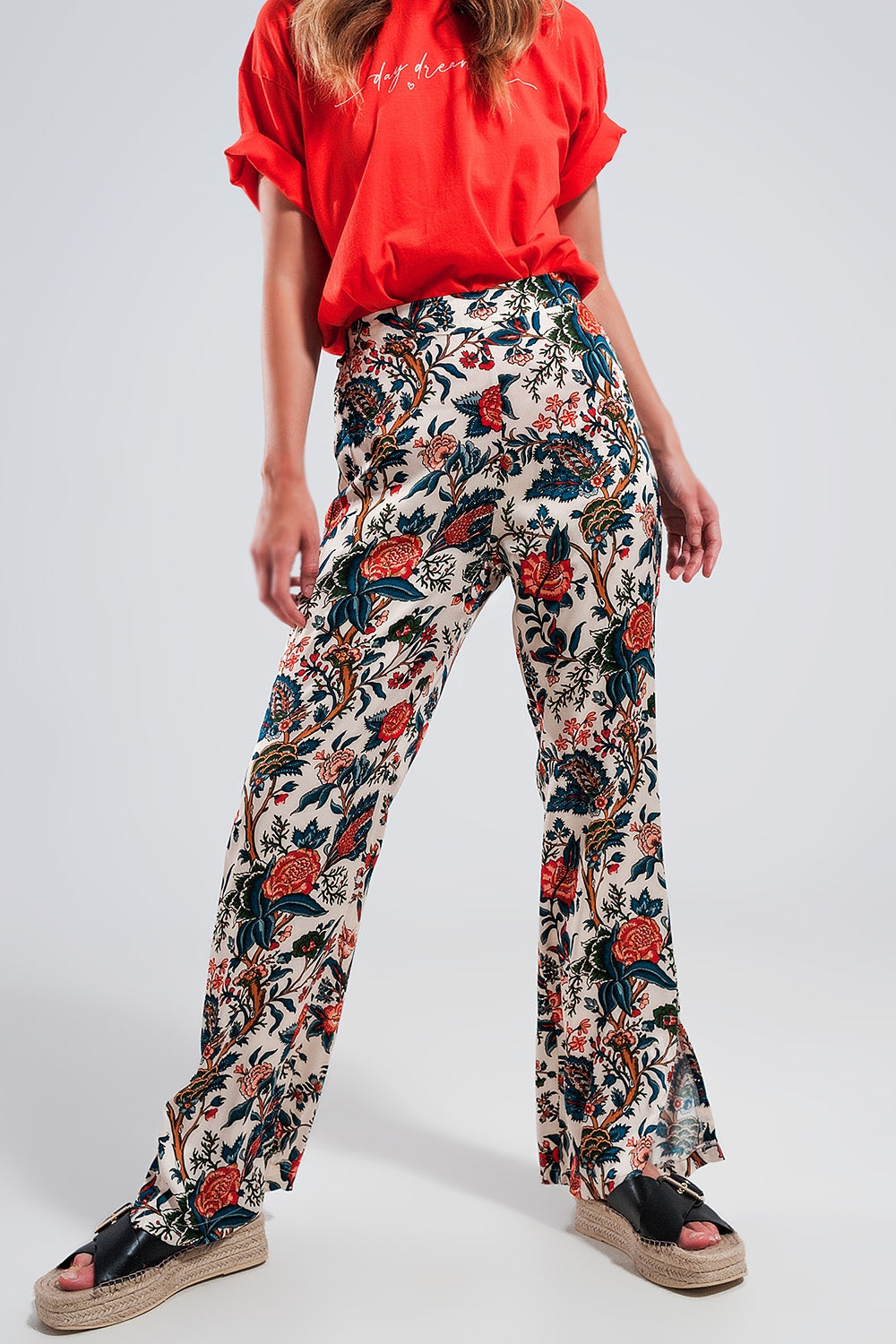 Wide leg pants in beige paisley floral - trousers