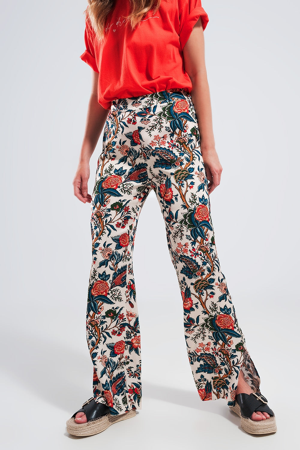 Wide leg pants in beige paisley floral - trousers
