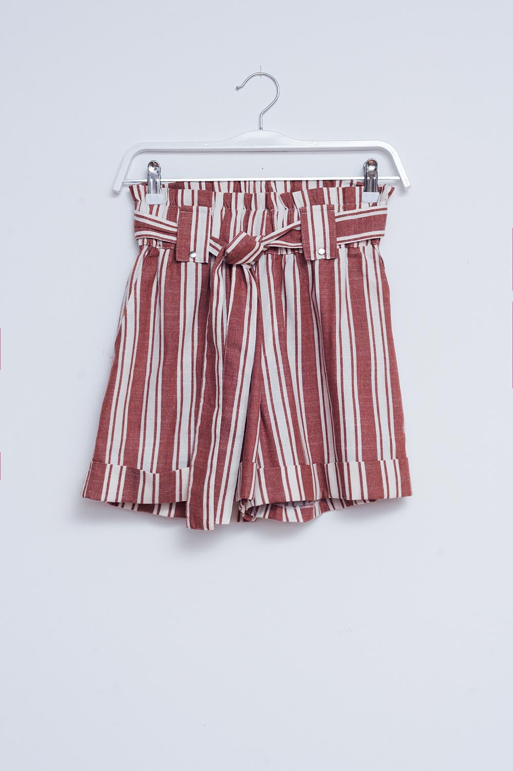 Shorts with paperbag waist in orange - trousers