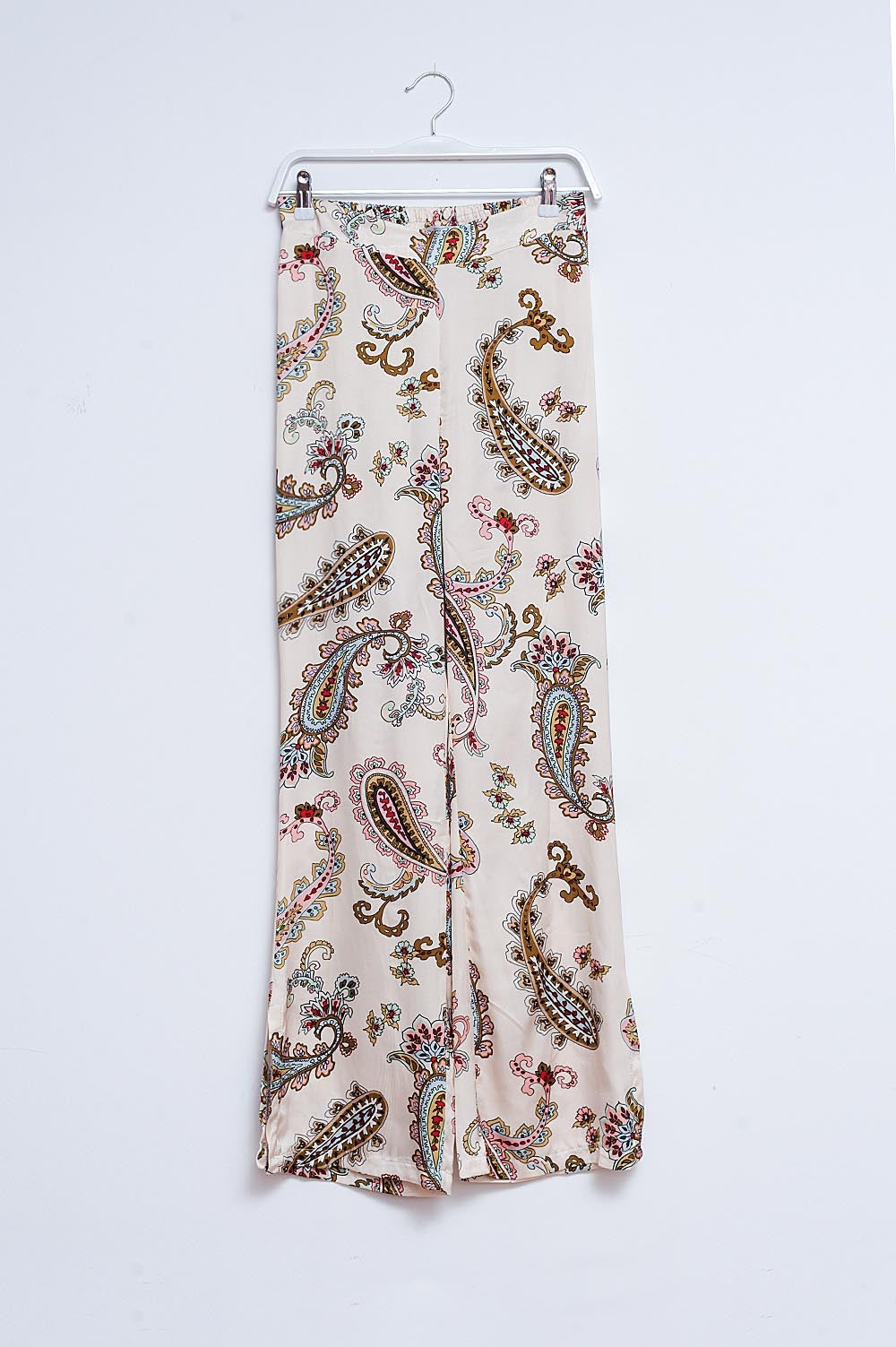 Wide leg pants in paisley floral - trousers