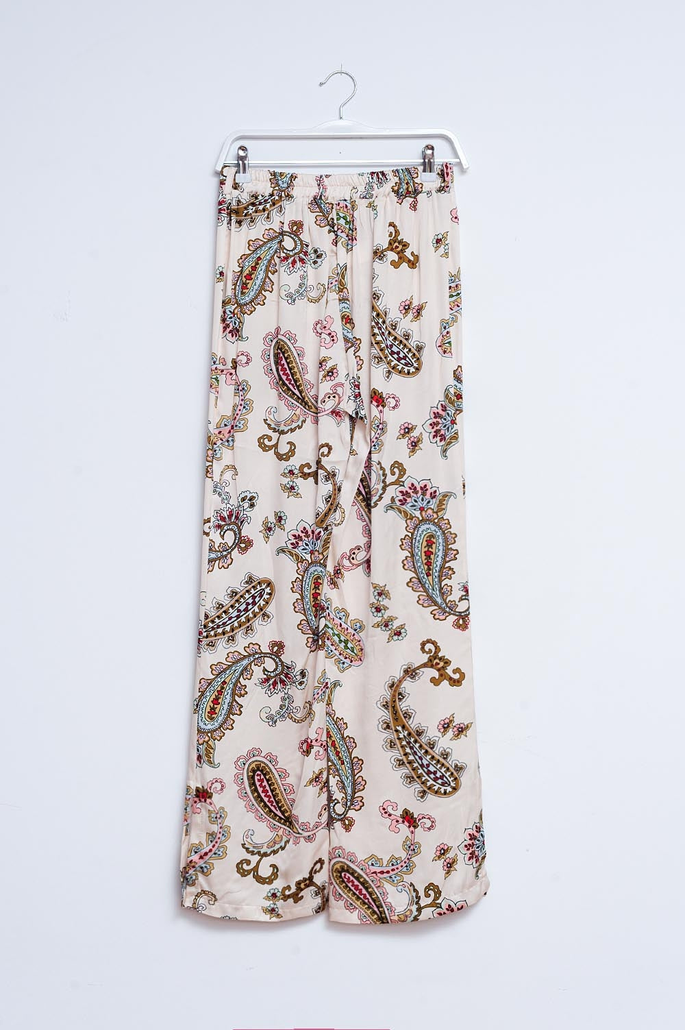 Wide leg pants in paisley floral - trousers