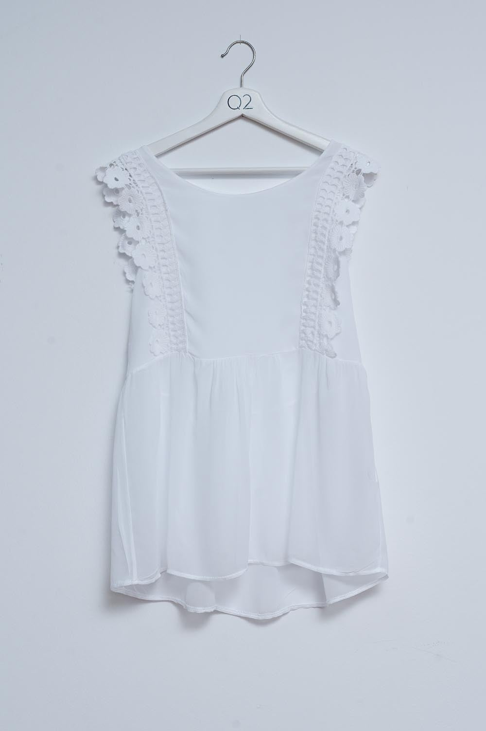 Broderie frill detail top in white - top