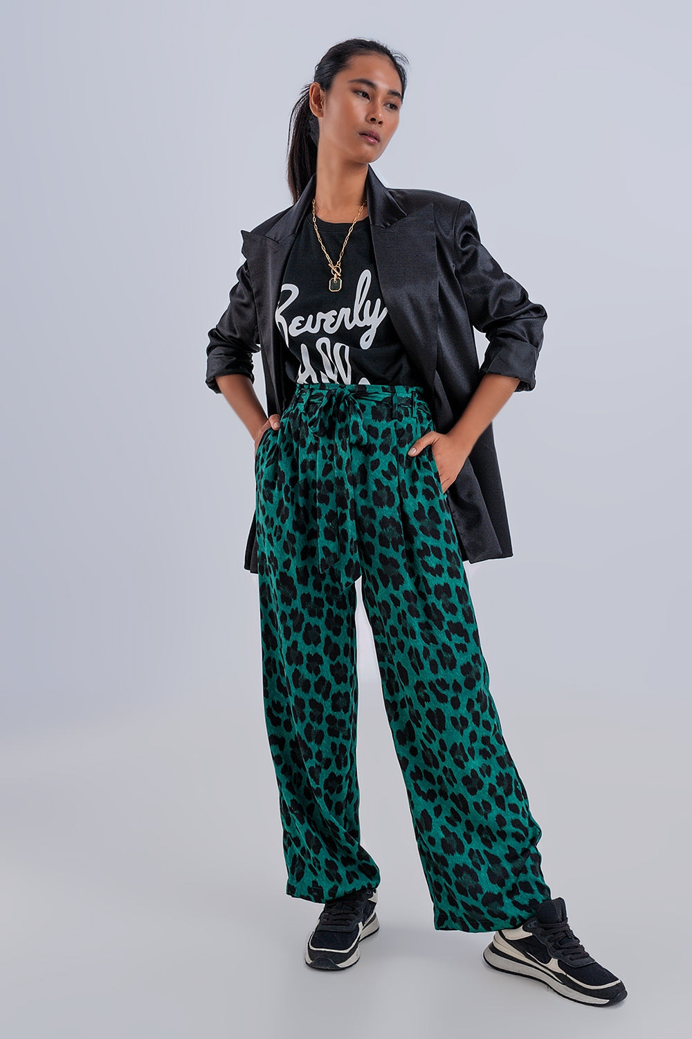 Wide leg pants in green leopard print - trousers