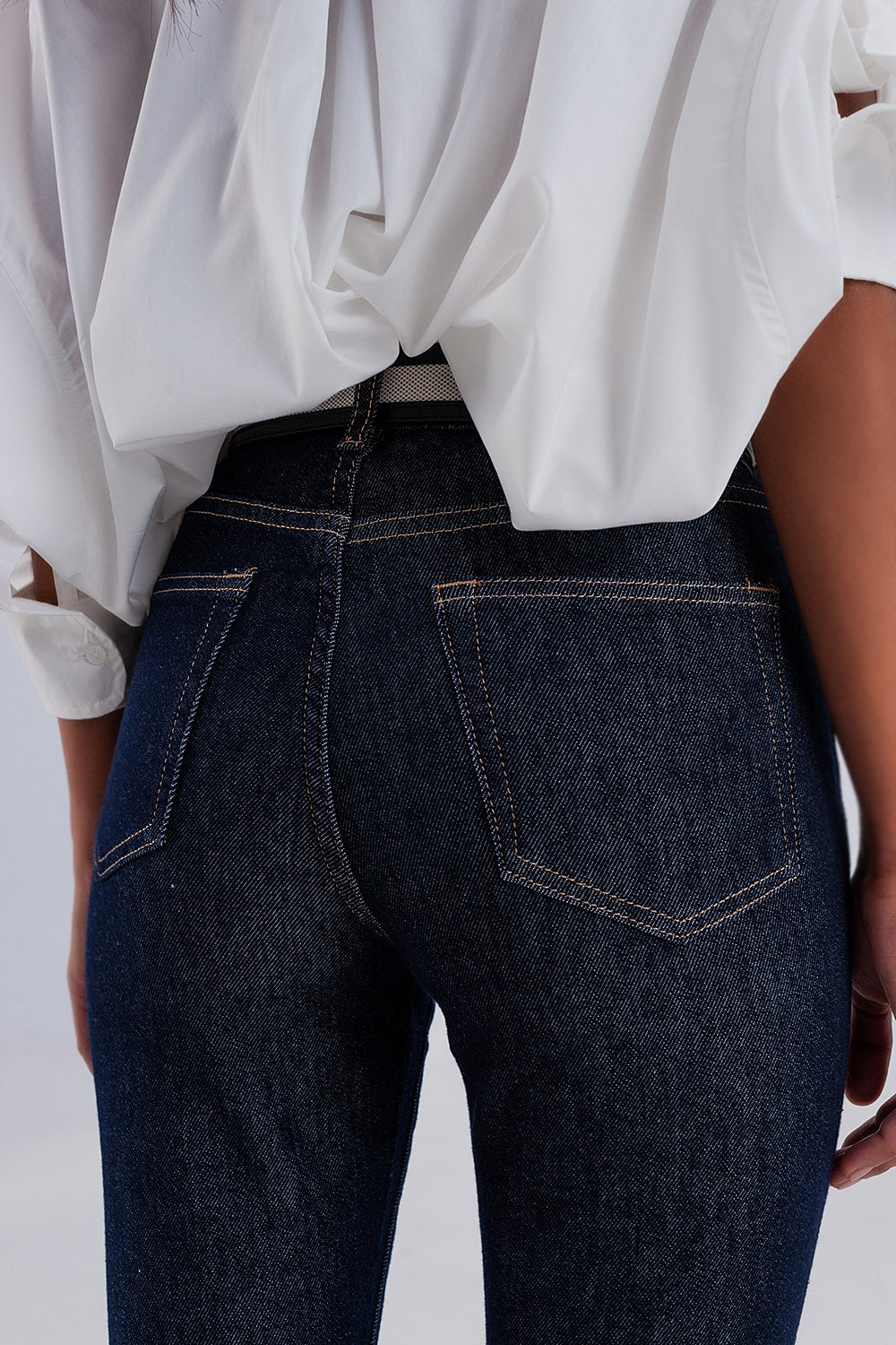 High waisted basic jean in dark blue - Denim
