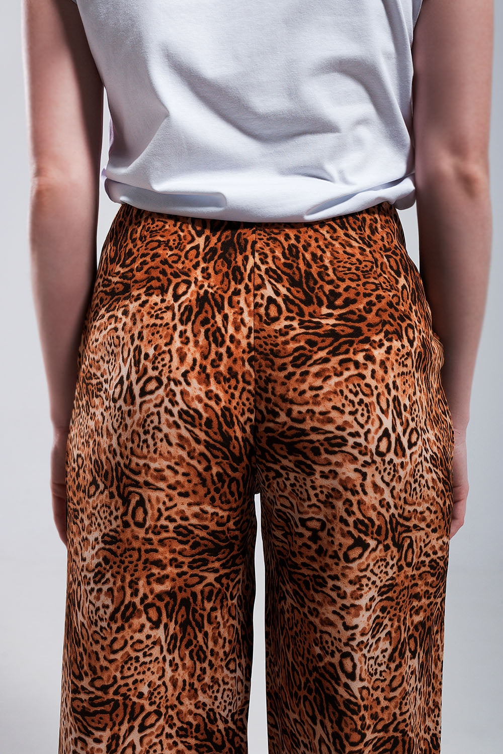 Leopard print wide leg pants in Brown - trousers