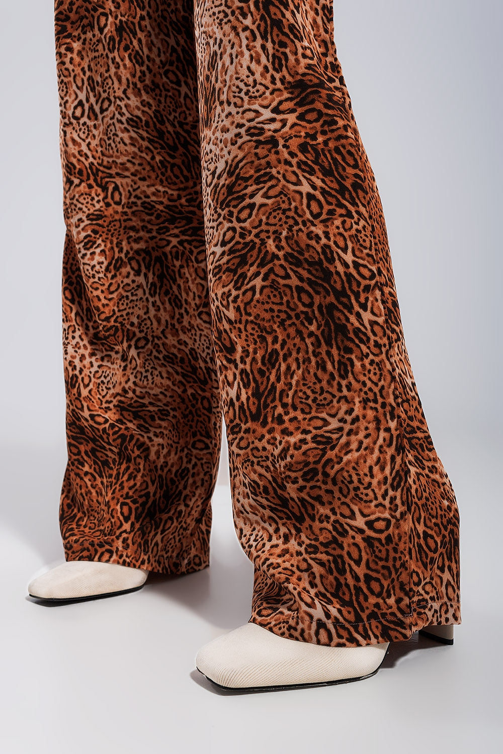 Leopard print wide leg pants in Brown - trousers