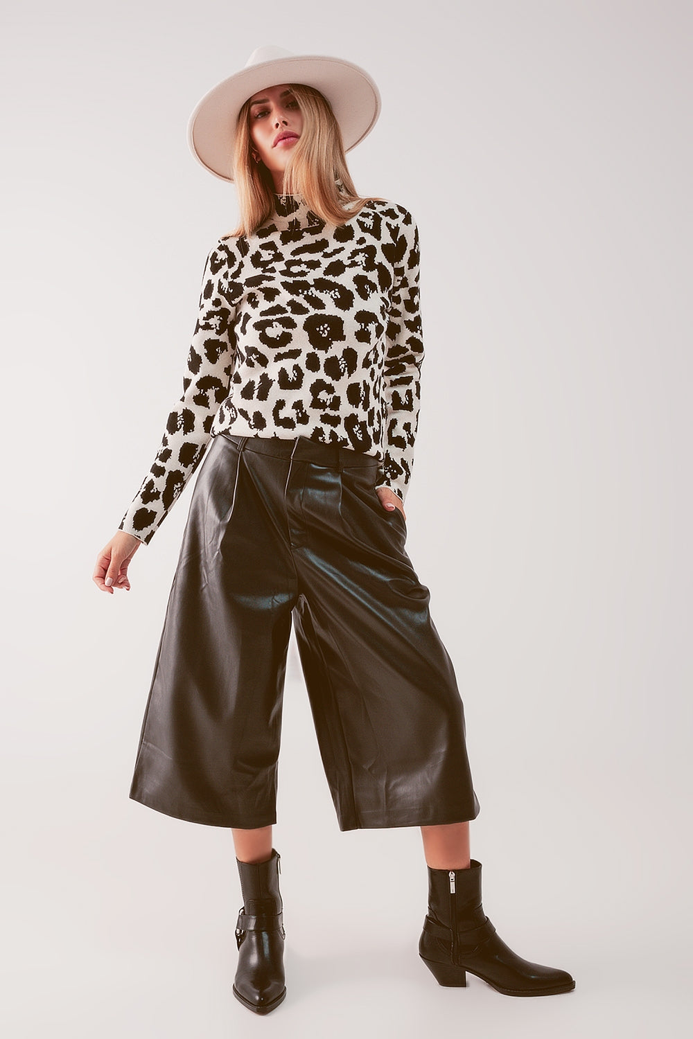 Faux leather wide leg culotte in black - trousers