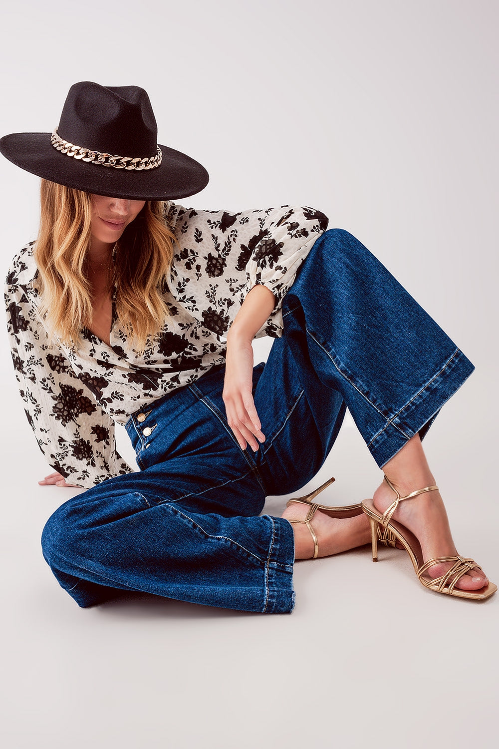 Button front jean in mid blue - Denim
