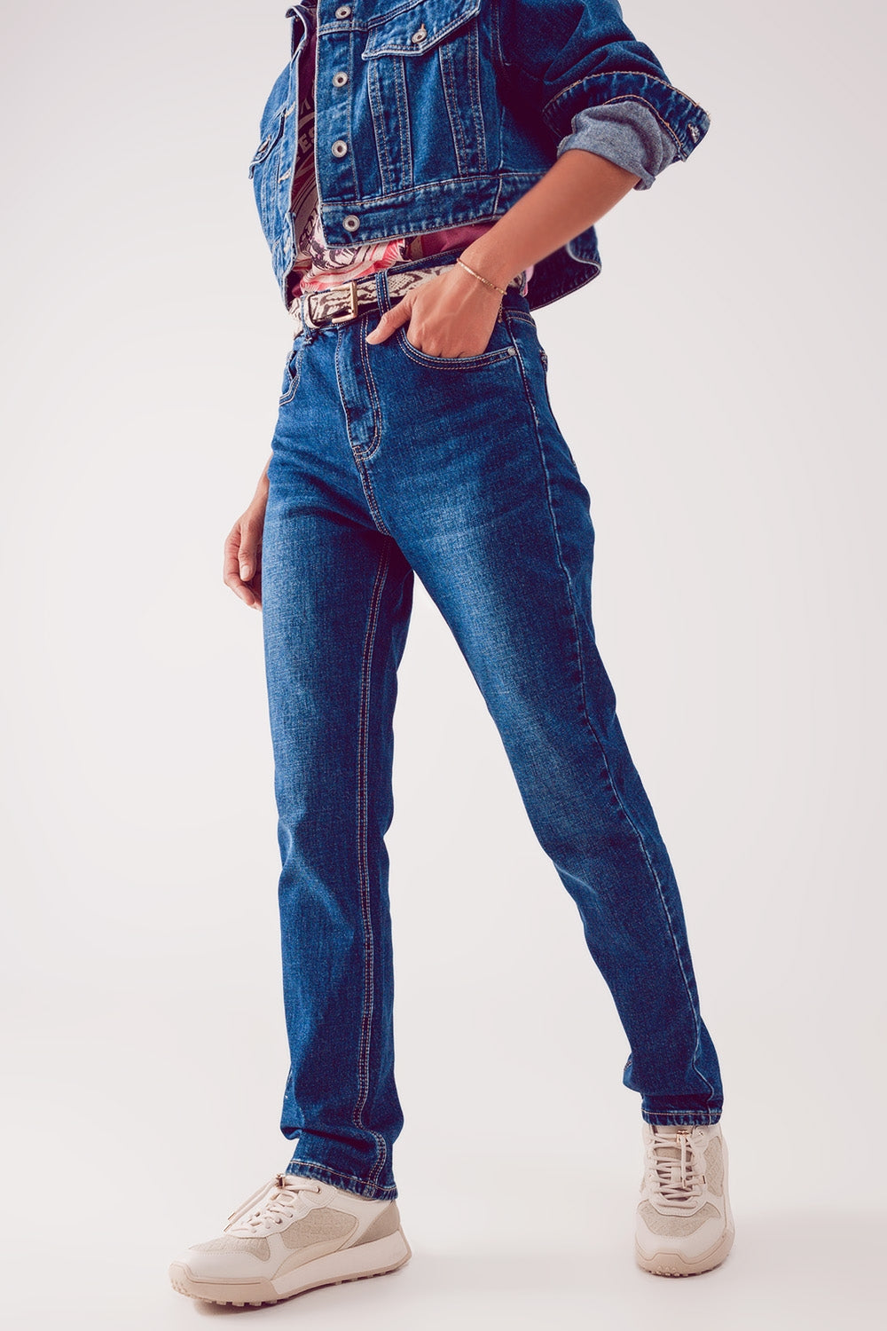 Straight leg jeans in thrift blue - Denim