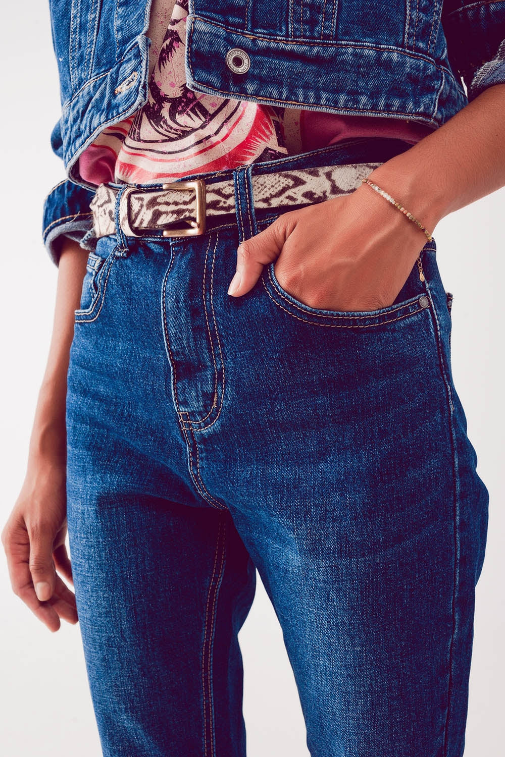 Straight leg jeans in thrift blue - Denim