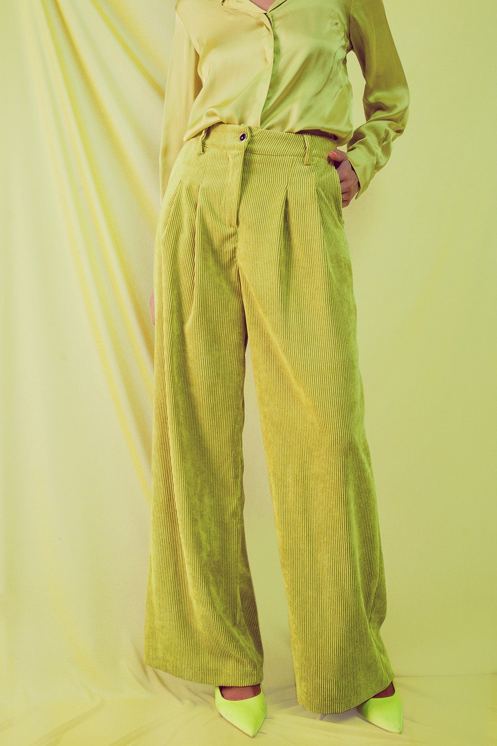 High rise straight leg pants in lime cord