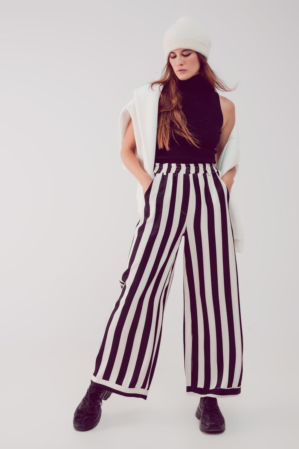 Satin wide leg stripe pants in black - trousers