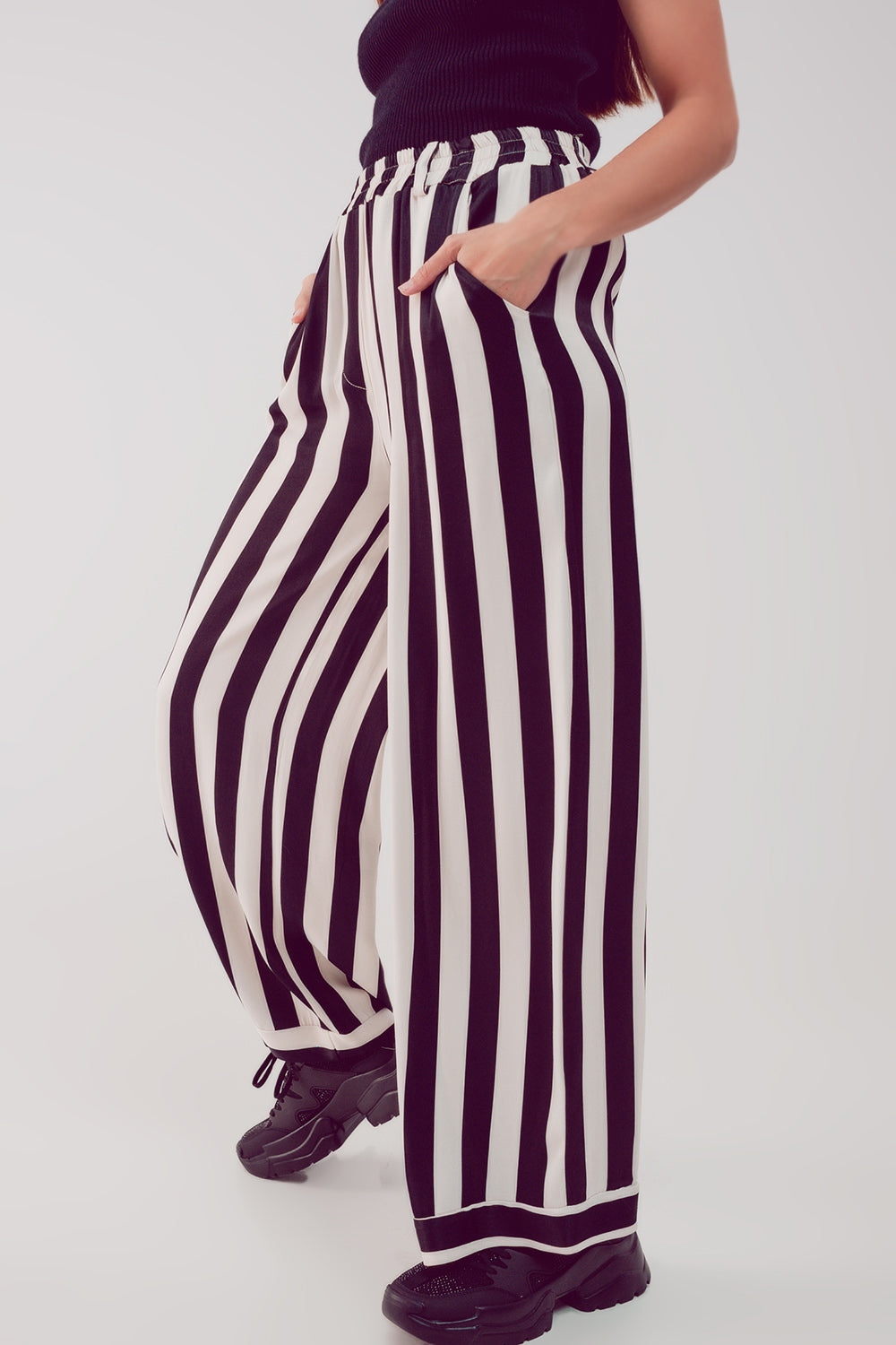 Satin wide leg stripe pants in black - trousers