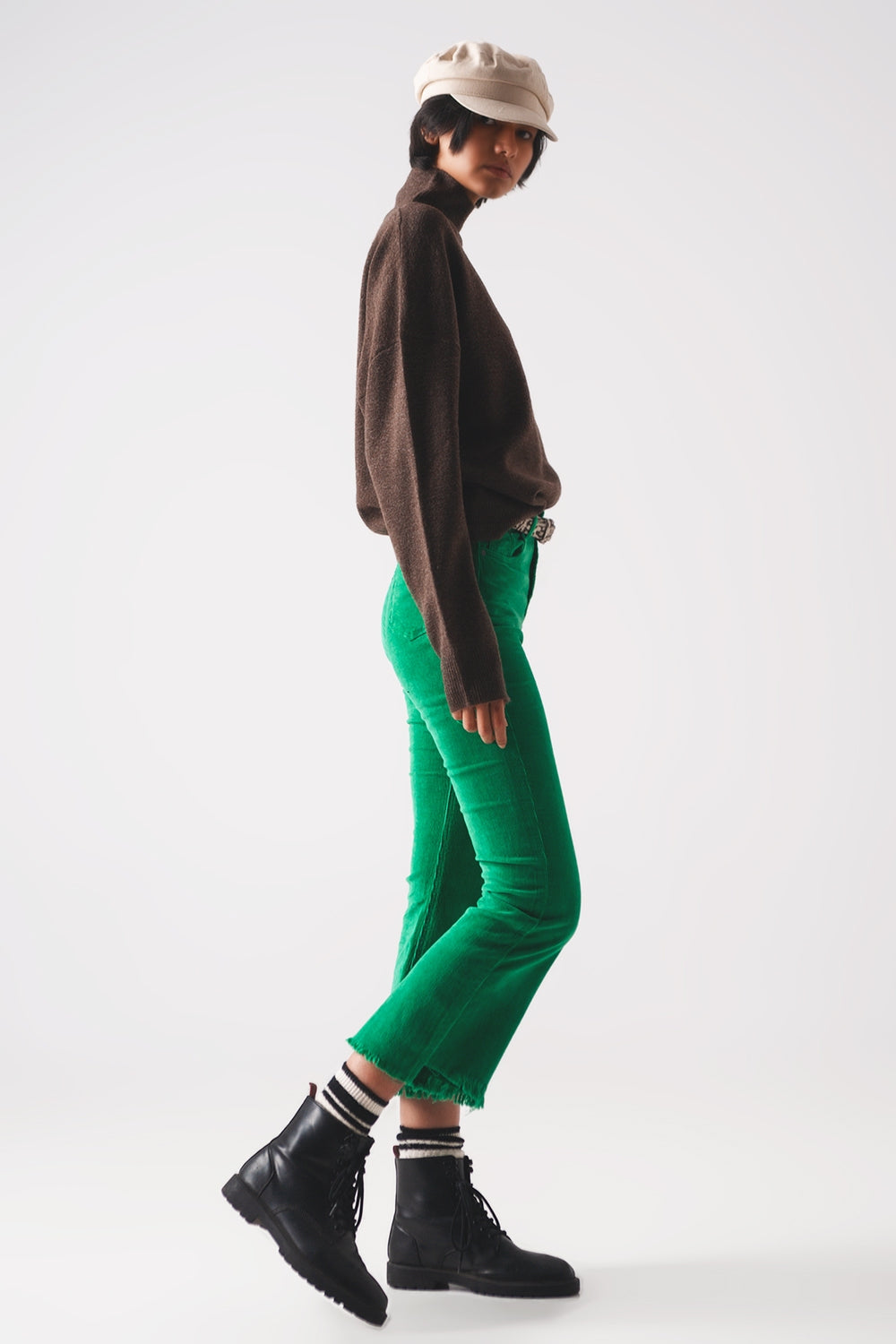 Flare corduroy pants in bold green - Coloured Jeans