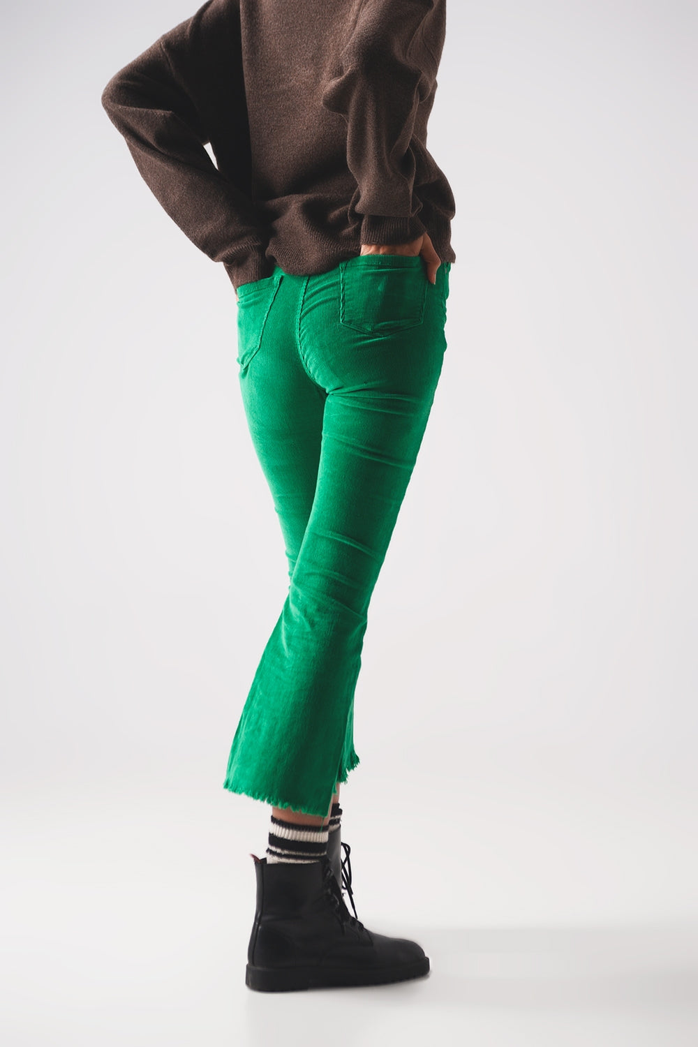 Flare corduroy pants in bold green - Coloured Jeans