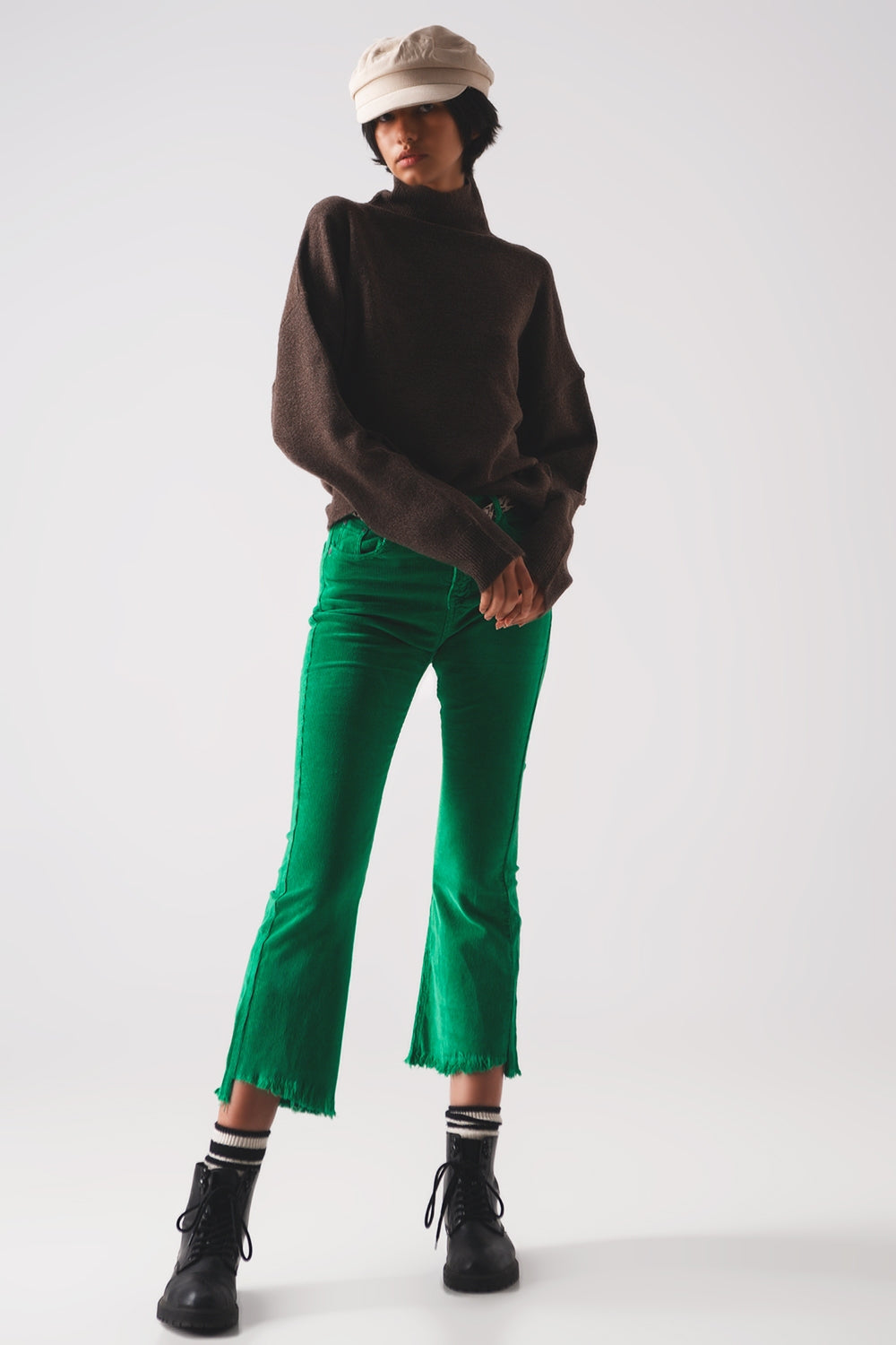 Flare corduroy pants in bold green - Coloured Jeans
