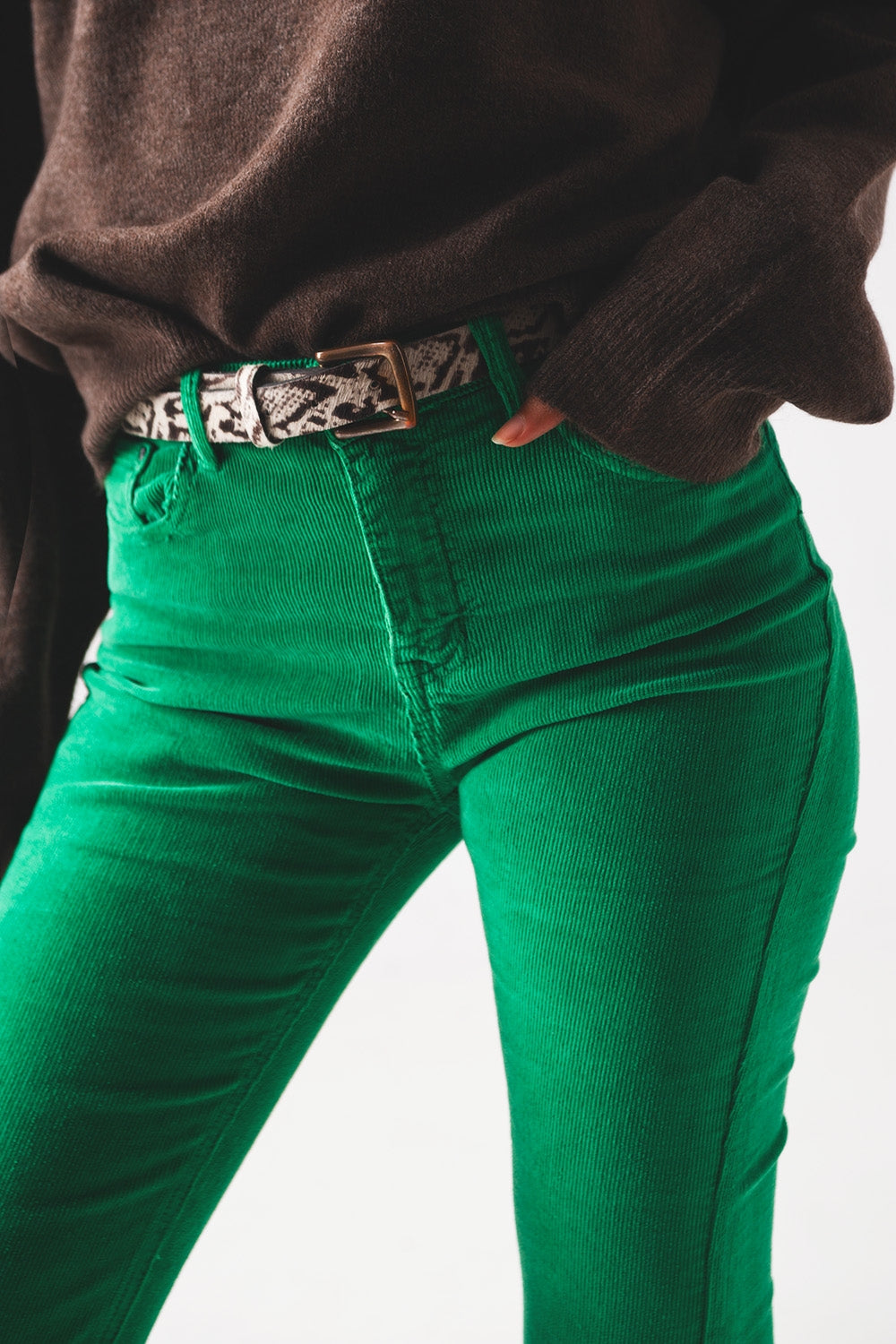 Flare corduroy pants in bold green - Coloured Jeans