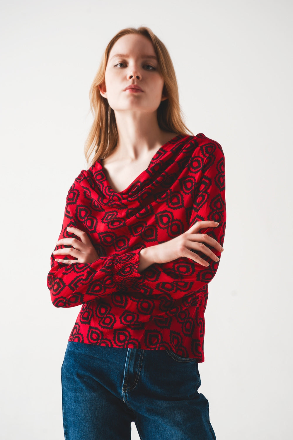 Shirred sleeve shirt in fuchsia