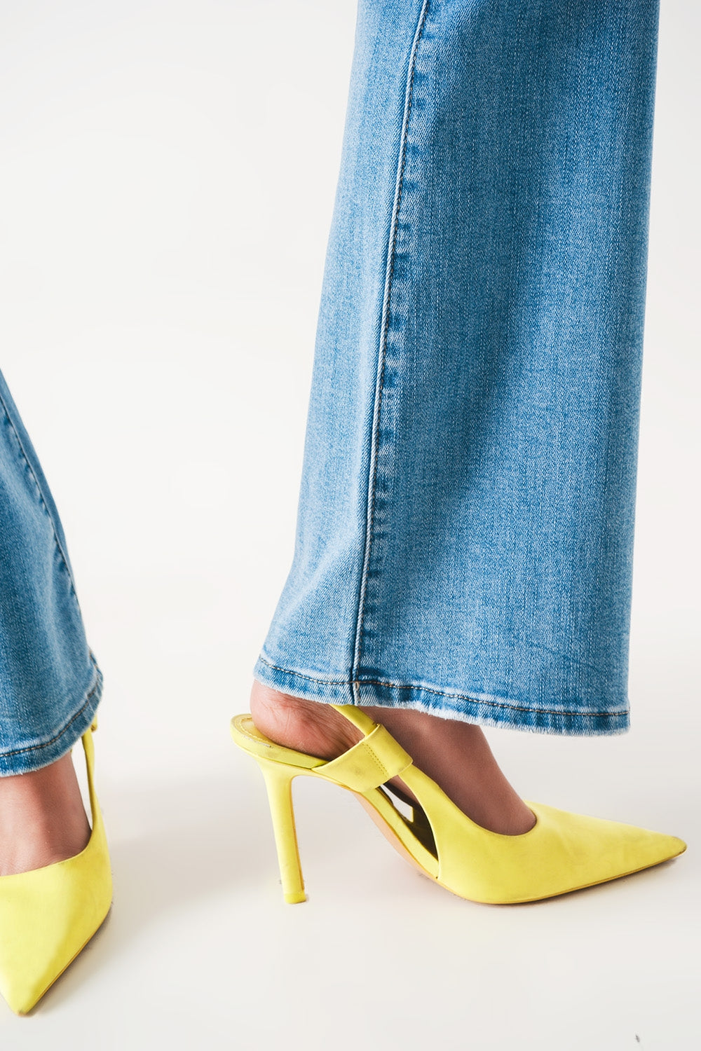 70s high flare jeans in light wash stretch - Denim