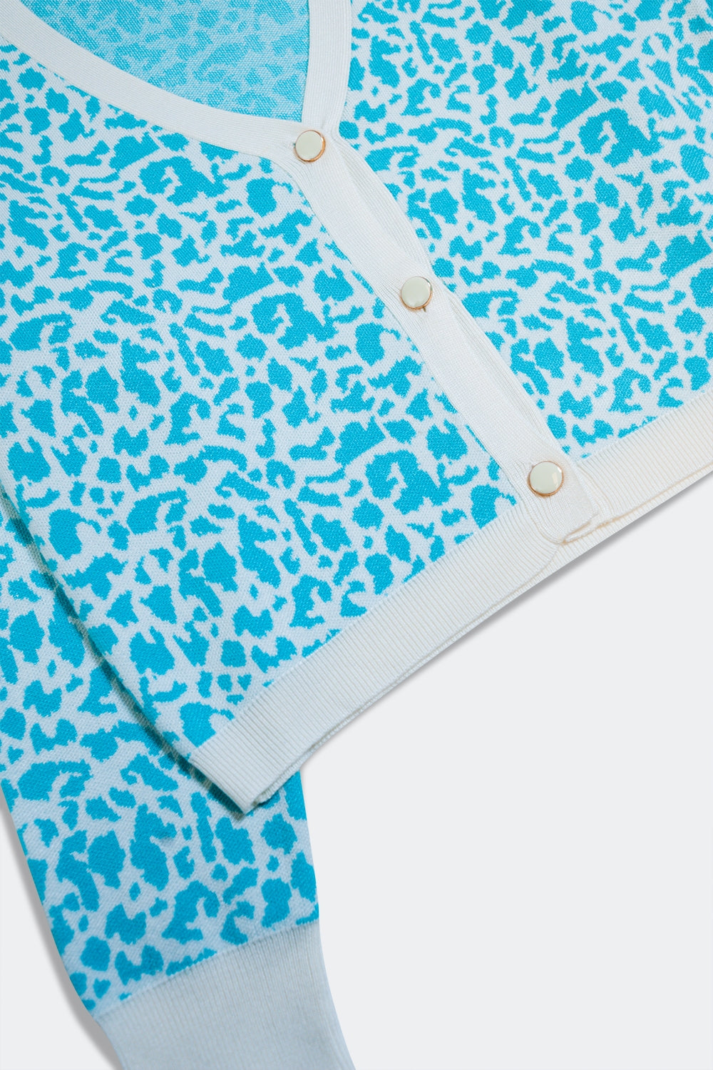 Lightweight knitted cardigan in turquoise animal print