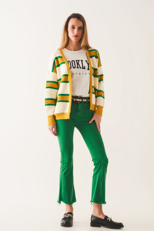 Flare jeans with raw hem edge in bright green - Coloured Jeans