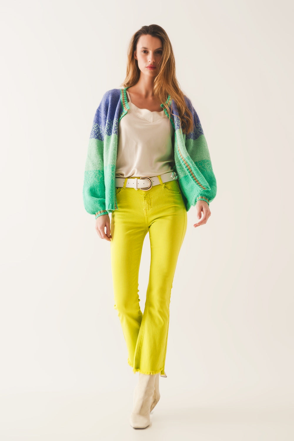 Flare jeans with raw hem edge in yellow - Coloured Jeans