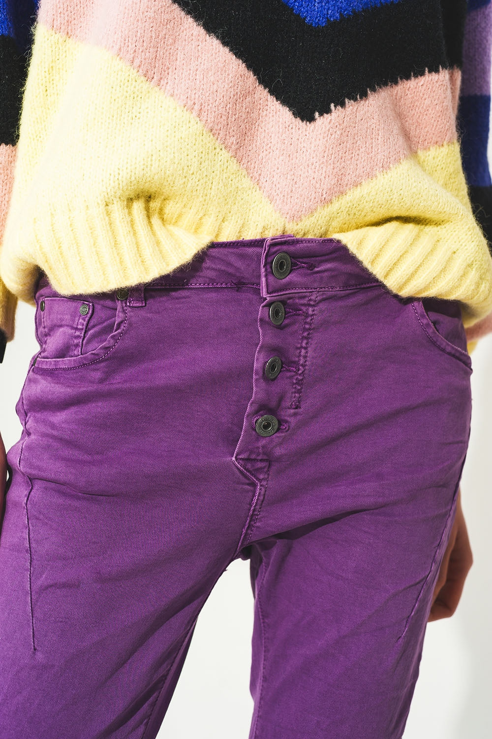 Exposed buttons skinny jeans in purple - Coloured Jeans