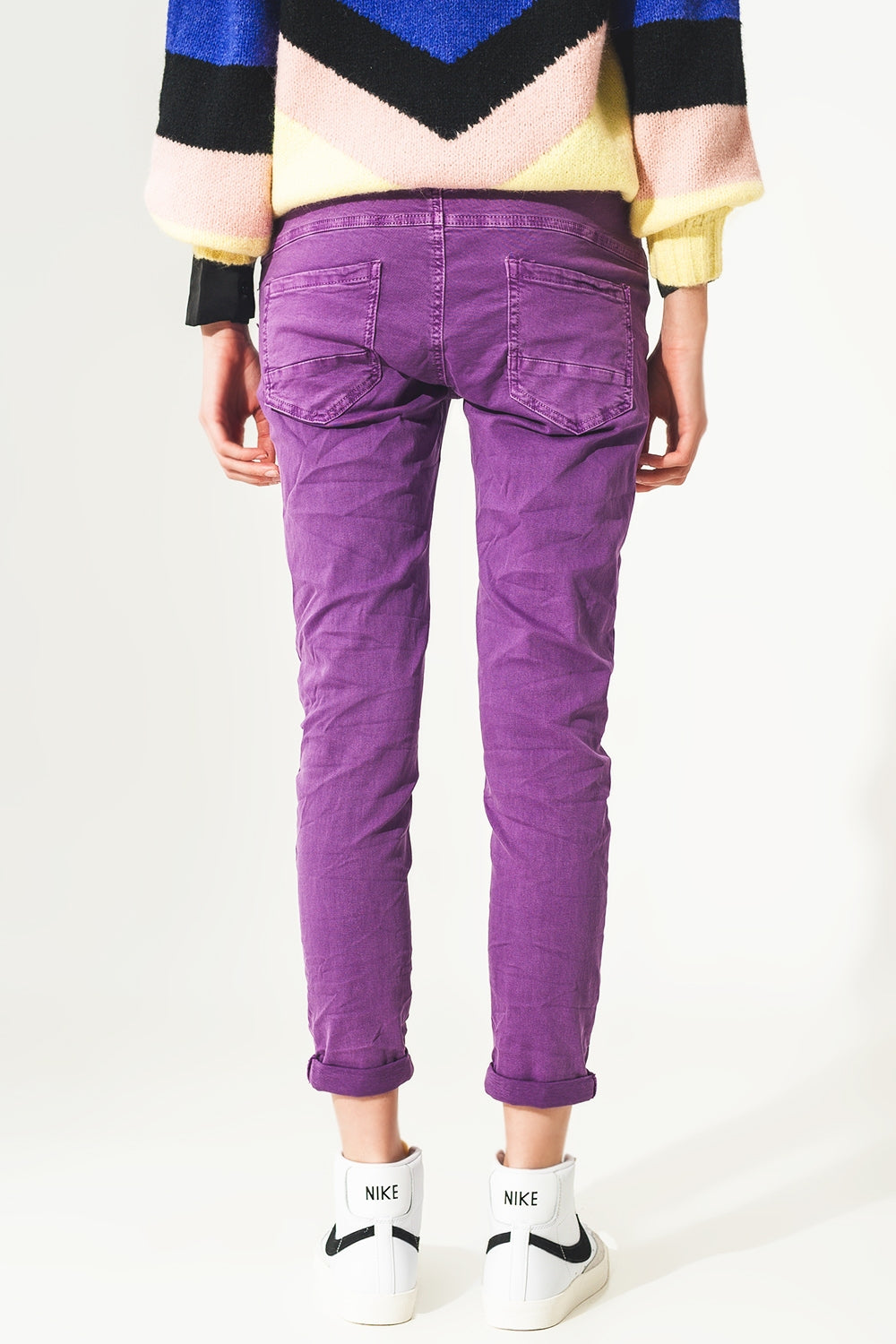 Exposed buttons skinny jeans in purple - Coloured Jeans