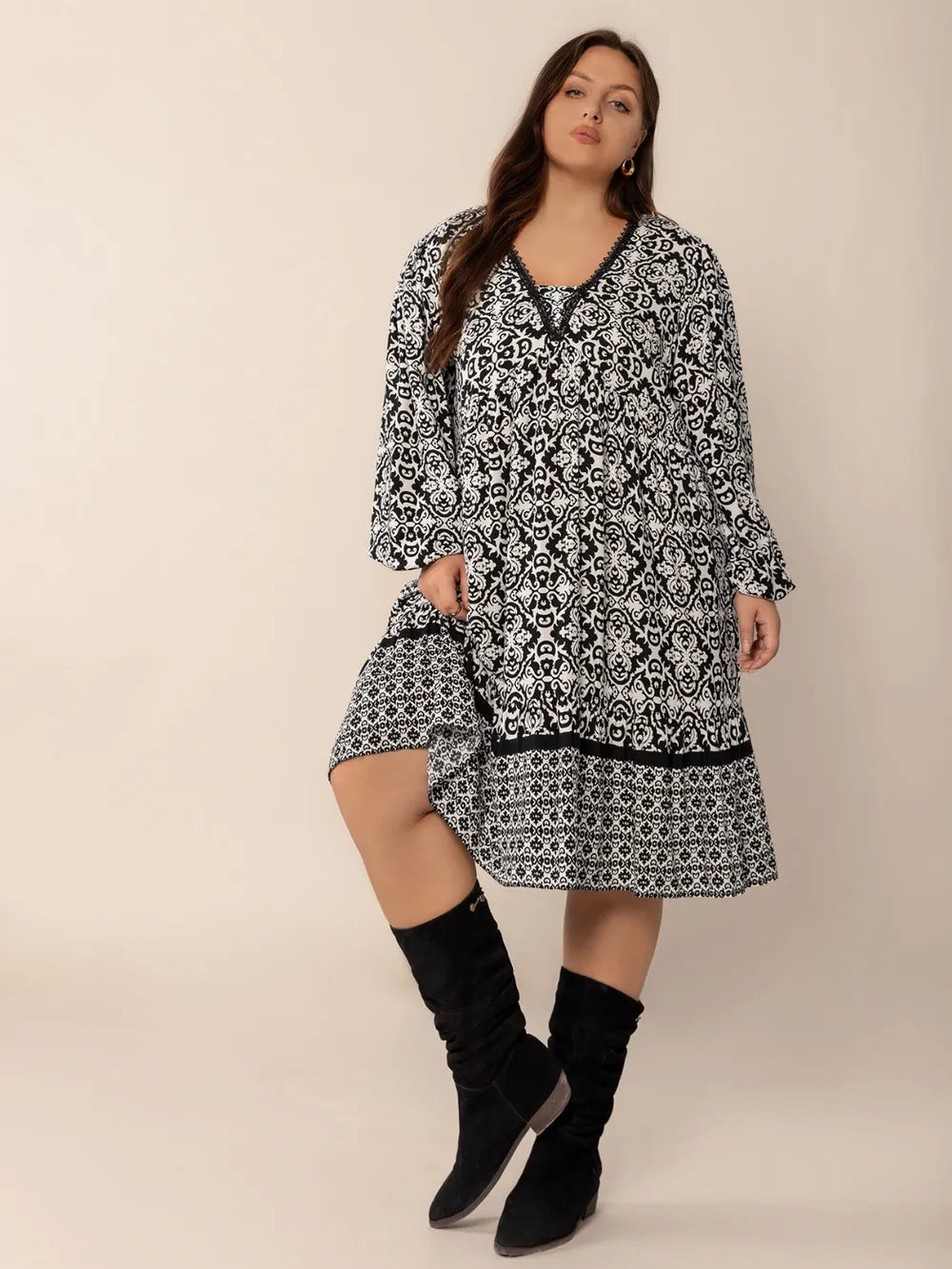 Plus Size Lace Detail Printed Balloon Sleeve Dress -
