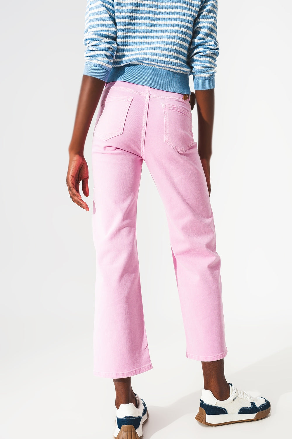 Cropped wide leg jeans in bubblegum pink - Coloured Jeans