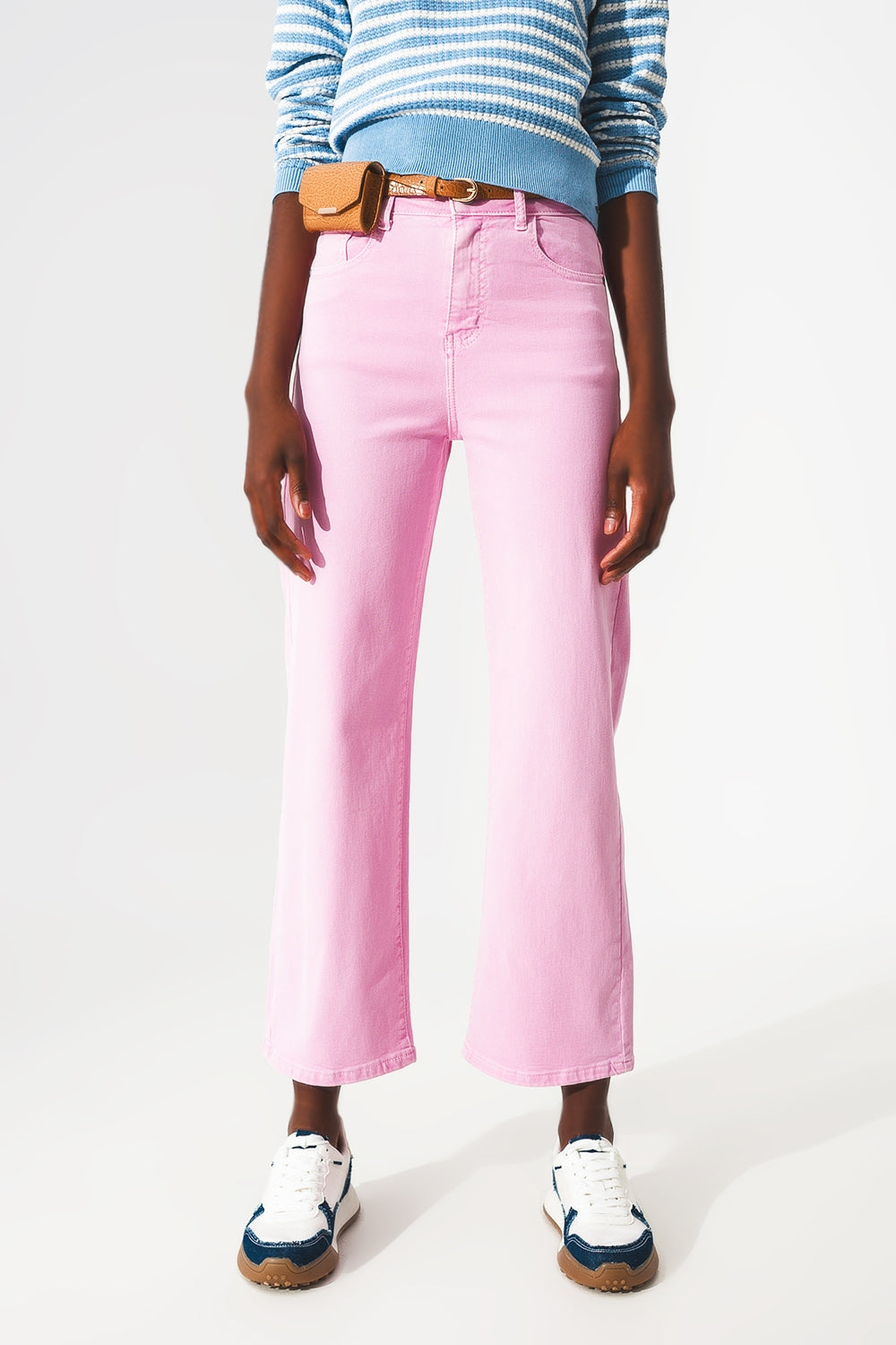 Cropped wide leg jeans in bubblegum pink - Coloured Jeans