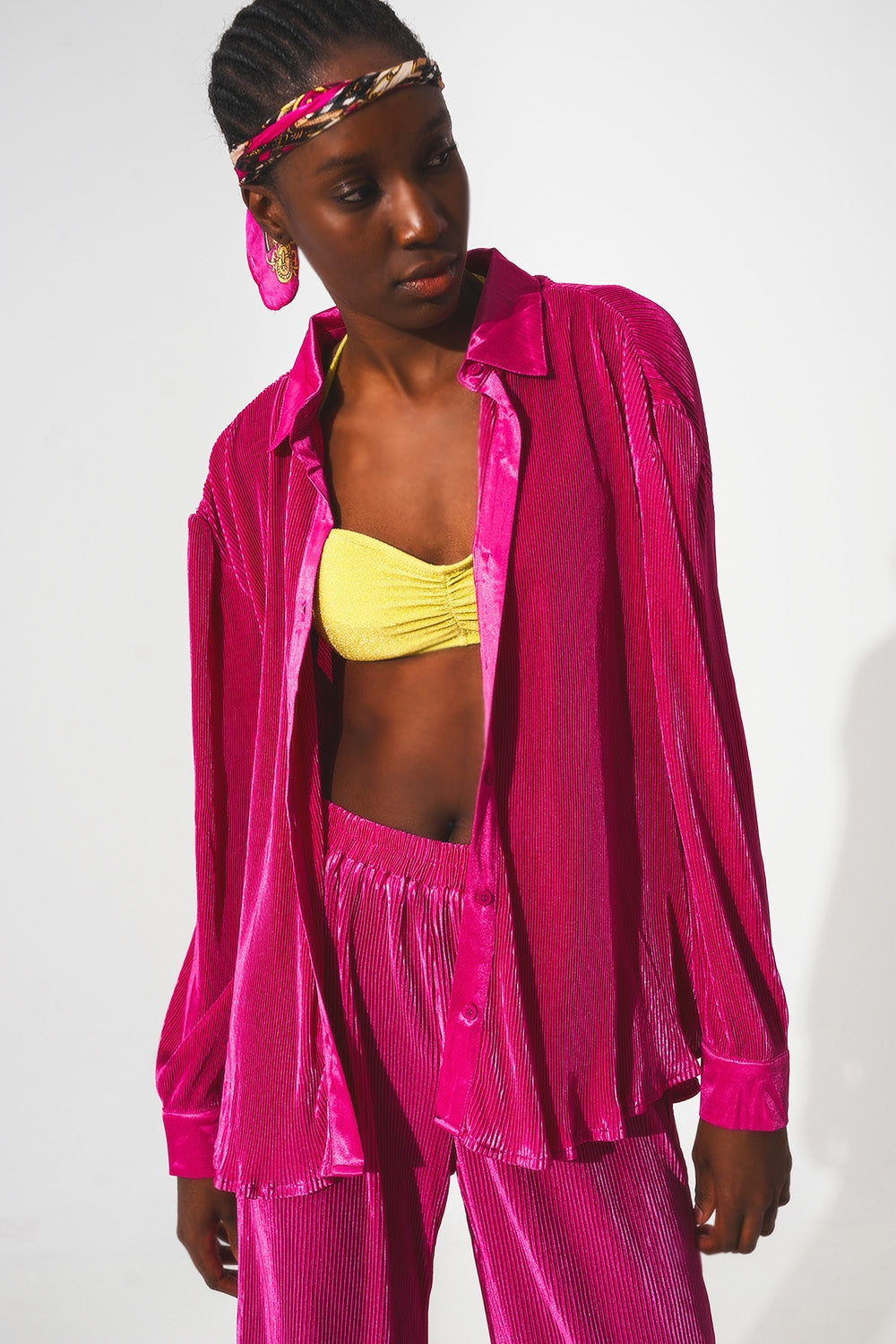 Relaxed pleated satin shirt in fuchsia - Shirts