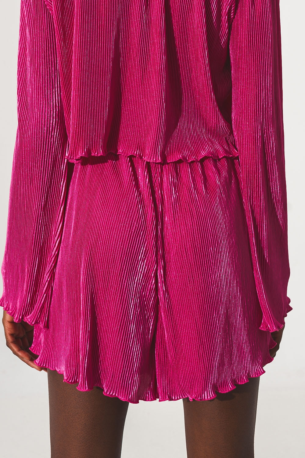 Pleated shorts in fuschia - trousers